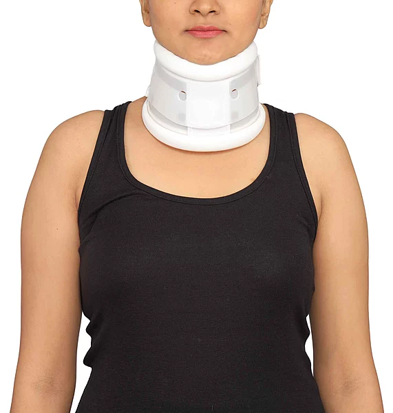 HARD CERVICAL COLLAR