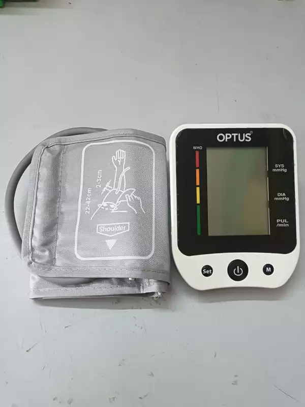 BLOOD PRESSURE MONITOR WITH USB